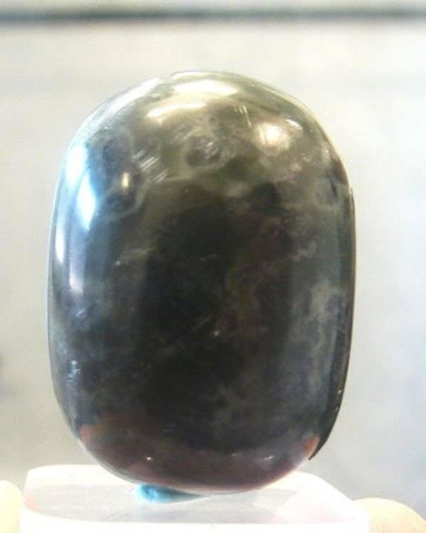 Inca Jade Over Soul Crystal Tumbled Amulet Om Aum - Psychic Pathways