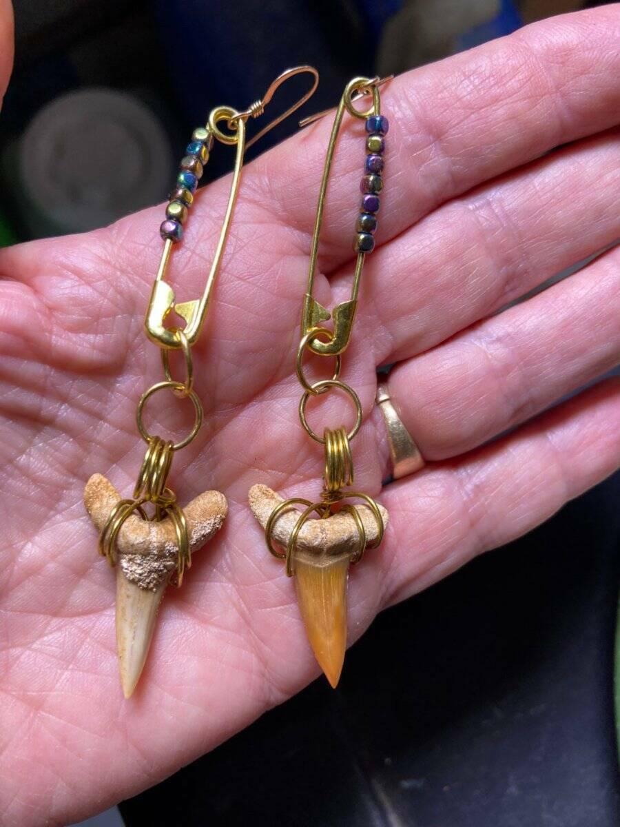 14 kt Gold and Brass Handmade Steampunk  Shark Tooth Hematite Earring Set 2