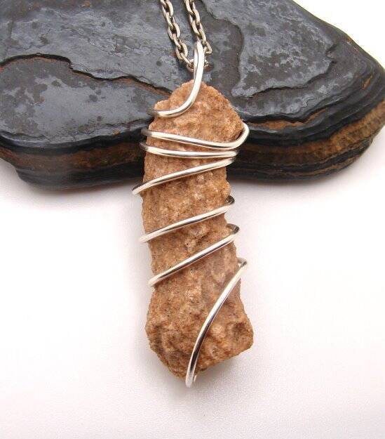 RARE UNUSUAL PRAYER PIPE LIGHTNING STRIKE SARAHA DESERT FULGURITE CRYSTAL #919