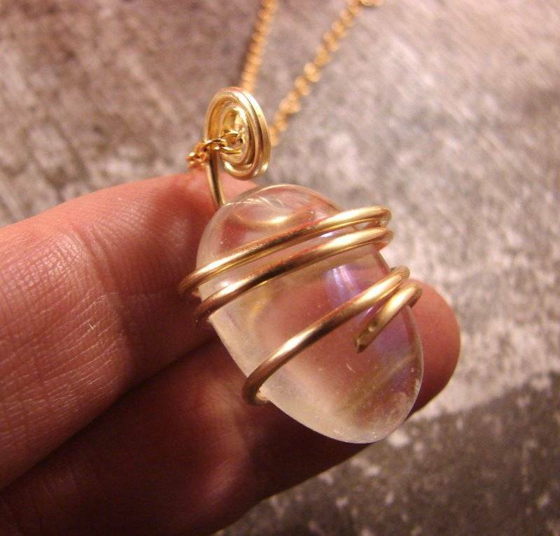LUMINOUS FANTASY AURA TITANIUM CRYSTAL NECKLACE BRONZE GOLD REIKI #9